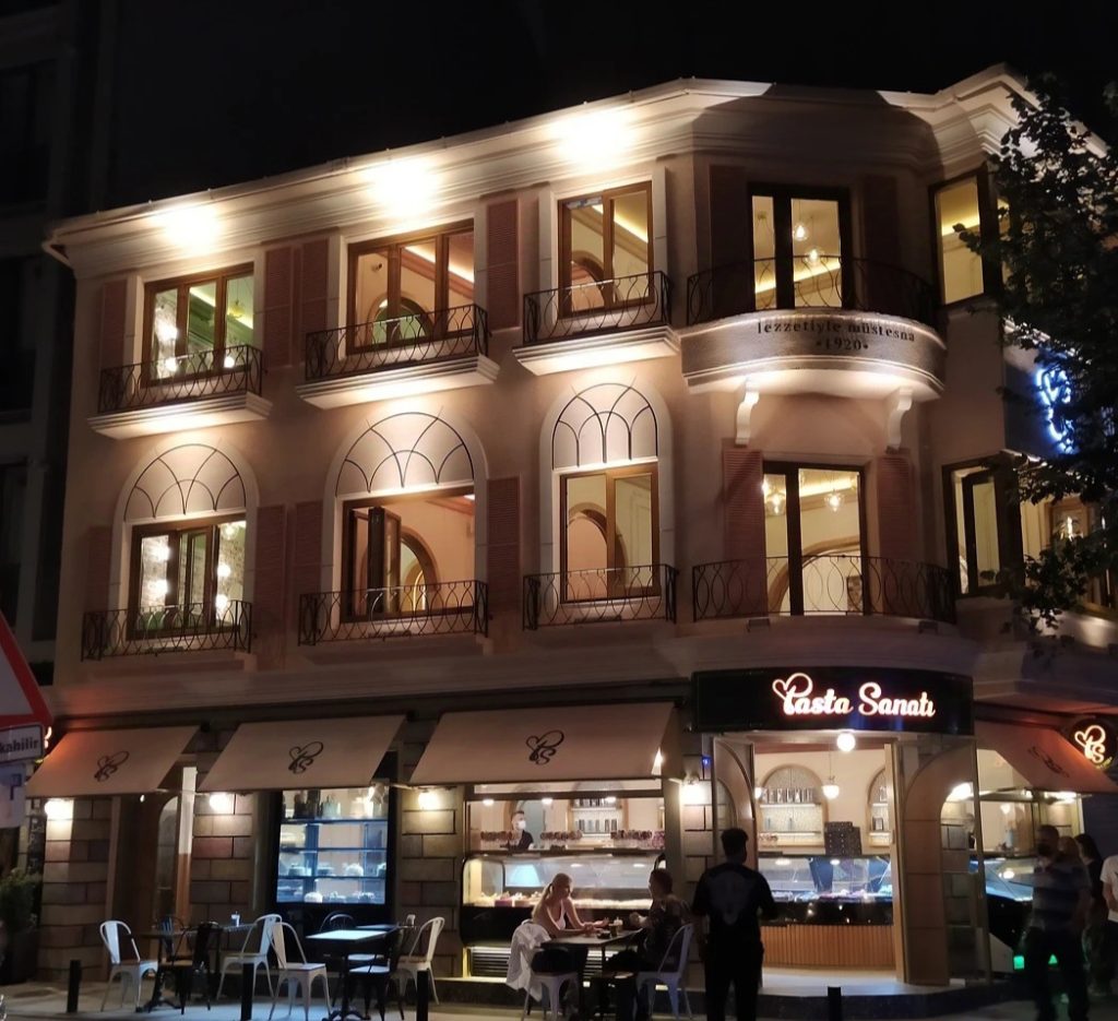 M-F YAPI DEKORASYON BİNALARINIZA RENK KATIYOR!