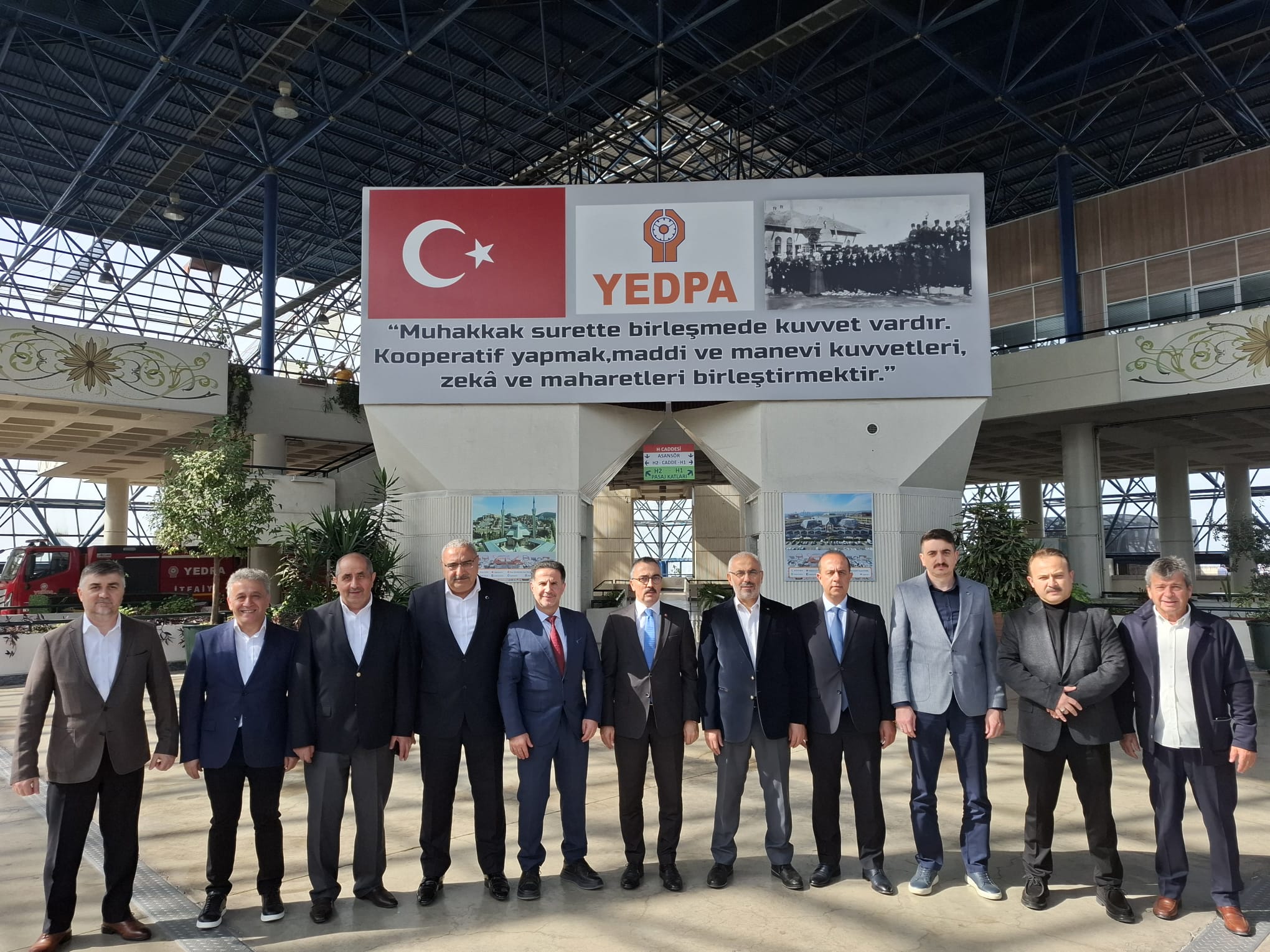 ATAŞEHİR KAYMAKAMI EREN ARSLAN, YEDPA TİCARET MERKEZİNİ ZİYARET ETTİ