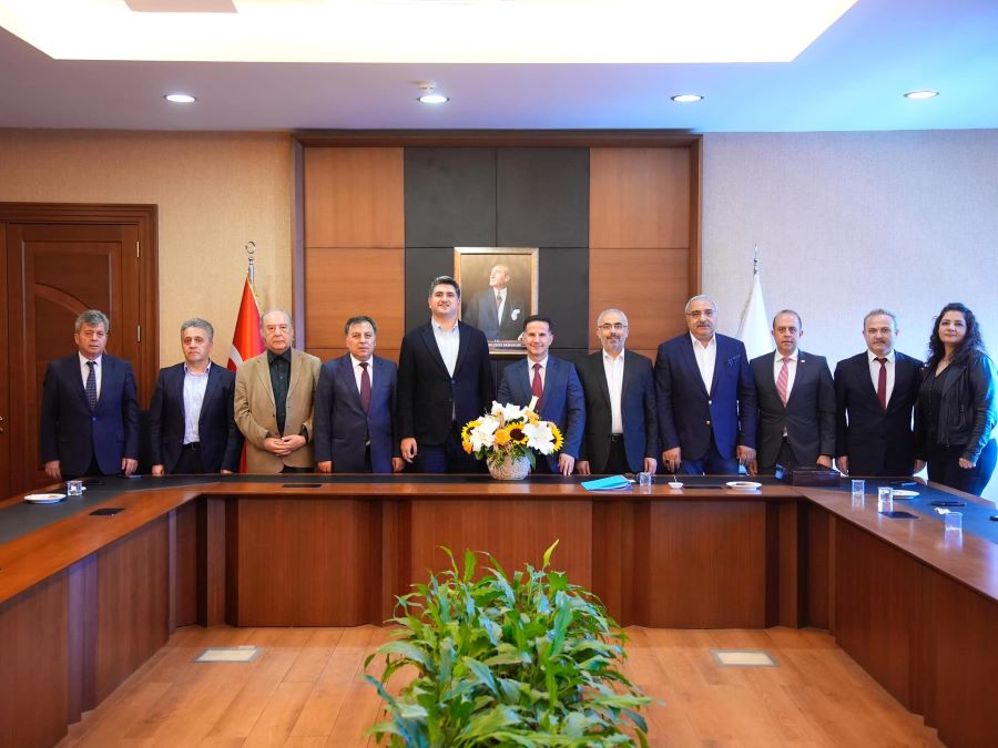 YEDPA YÖNETİMİNDEN ONURSAL ADIGÜZEL’E HAYIRLI OLSUN ZİYARETİ