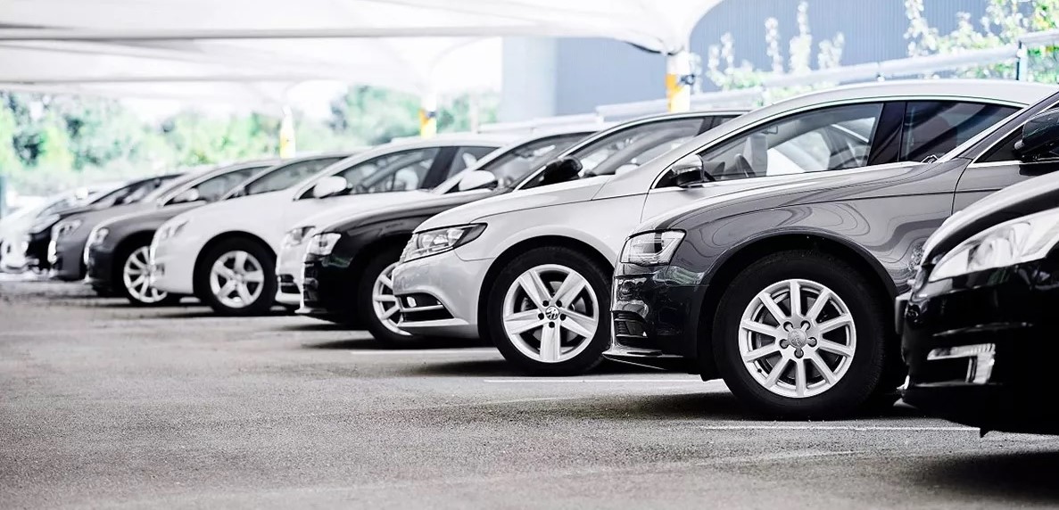 OTOMOBİL TALEBİ ARTARKEN REEL FİYATLARDAKİ DÜŞÜŞ DEVAM EDİYOR