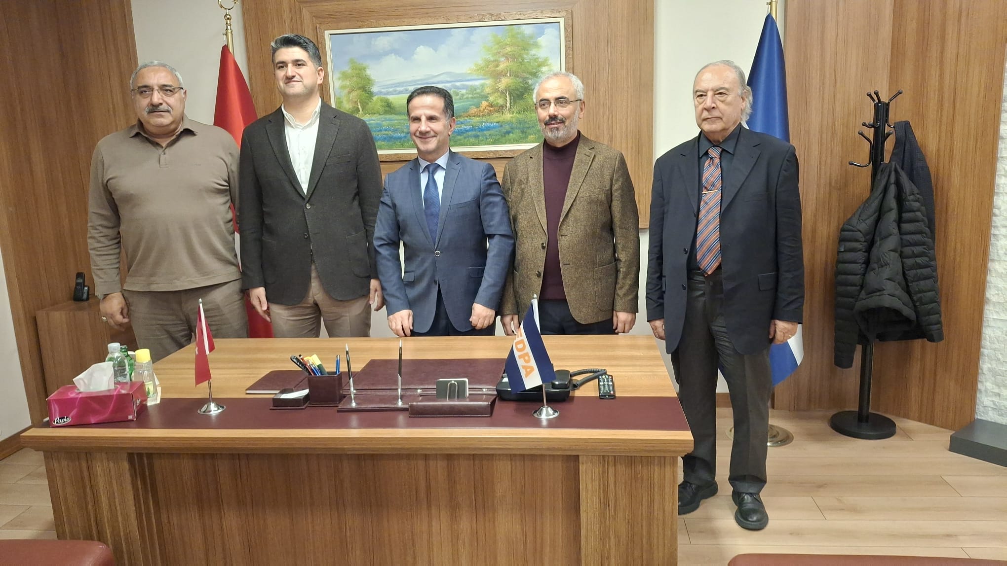 ATAŞEHİR BELEDİYE BAŞKANI ONURSAL ADIGÜZEL YEDPA TİCARET MERKEZİ YÖNETİMİNİ ZİYARET ETTİ